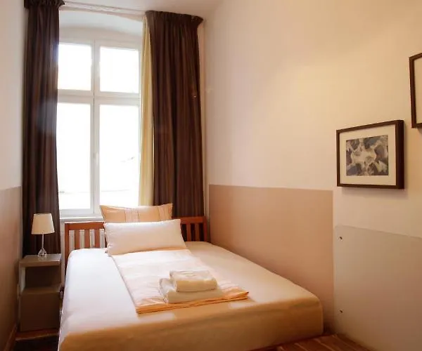 Mitte-inn Apartamento Berlim